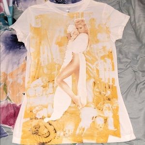 Kesha T shirt